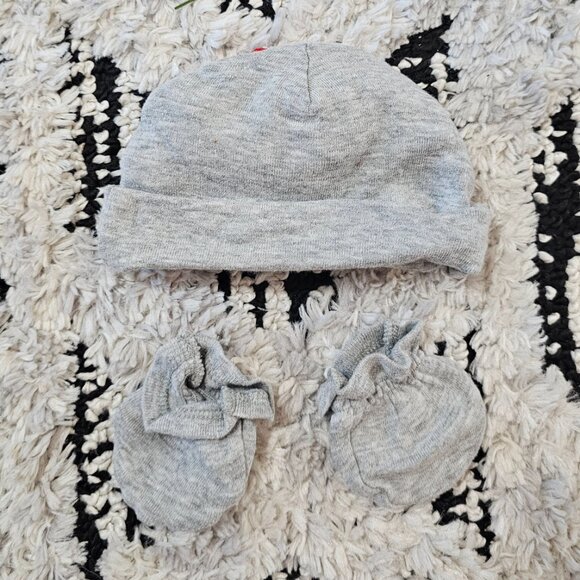Gerber Baby Boy 5 piece Hat and Mitten Set 0-6 Months - Picture 2 of 11